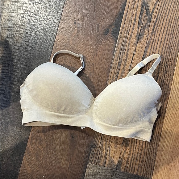Nursing Bra - Picture 1 of 1